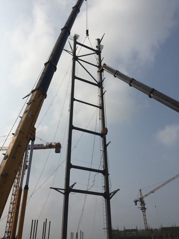 济南北部生物质热电联产锅炉项目顺利完成吊装